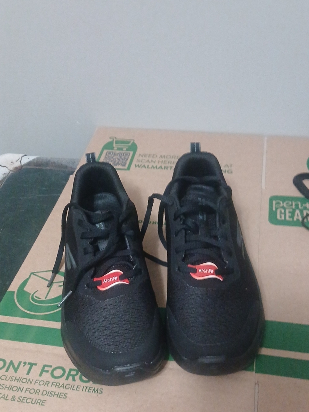 Skechers Men's Black Athletic Shoes with Arch Support